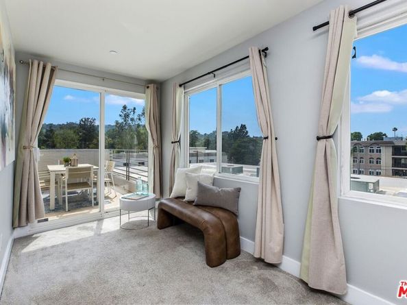 11851 Laurelwood Drive 102, Studio City CA 91604