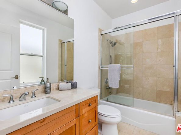 11851 Laurelwood Drive 102, Studio City CA 91604
