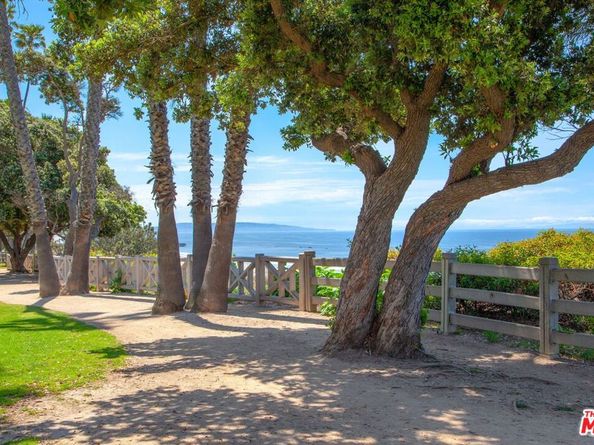 535 OCEAN Avenue 1C, Santa Monica CA 90402