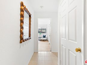 3949 Bentley Avenue 8, Culver City CA 90232