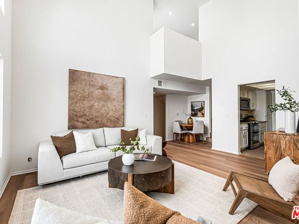 3949 Bentley Avenue 8, Culver City CA 90232