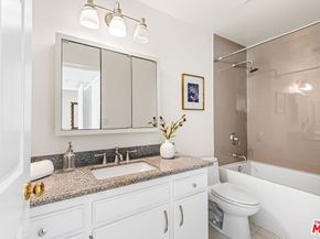 3949 Bentley Avenue 8, Culver City CA 90232