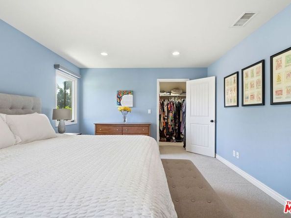 1020 N Garfield Avenue, Pasadena CA 91104