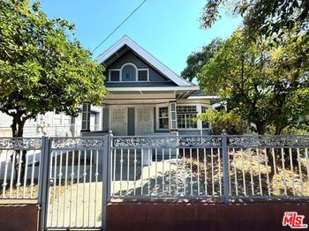 1220 W 25th Street