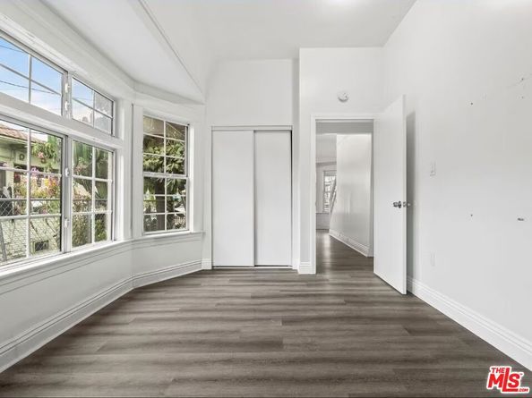 1220 W 25th Street, Los Angeles CA 90007