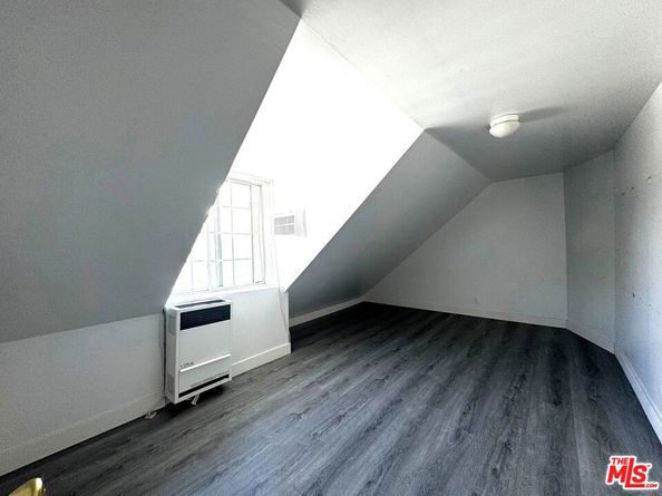 1220 W 25th Street, Los Angeles CA 90007