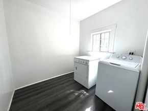 1220 W 25th Street, Los Angeles CA 90007