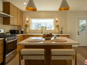 4305 Saltillo Street, Woodland Hills CA 91364