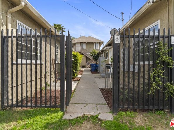 2939 Brighton Avenue, Los Angeles CA 90018