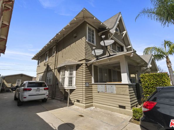 2939 Brighton Avenue, Los Angeles CA 90018