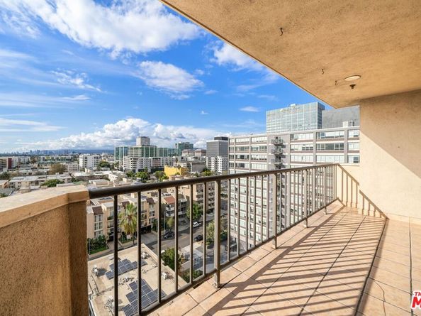 727 S Ardmore Avenue 1002, Los Angeles CA 90005