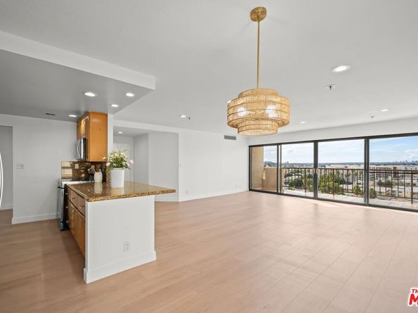 727 S Ardmore Avenue 1002, Los Angeles CA 90005