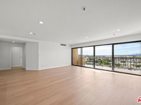 727 S Ardmore Avenue 1002, Los Angeles CA 90005