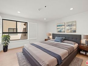 727 S Ardmore Avenue 1002, Los Angeles CA 90005