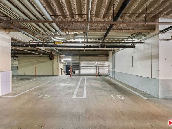 727 S Ardmore Avenue 1002, Los Angeles CA 90005