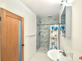 2945 Van Buren Place, Los Angeles CA 90007