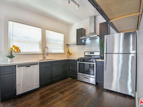 2945 Van Buren Place, Los Angeles CA 90007