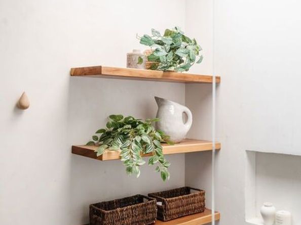 4128 Baywood Street, Los Angeles CA 90039