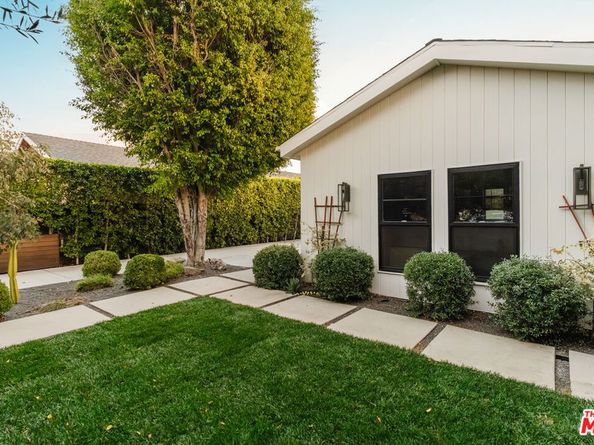 4128 Baywood Street, Los Angeles CA 90039