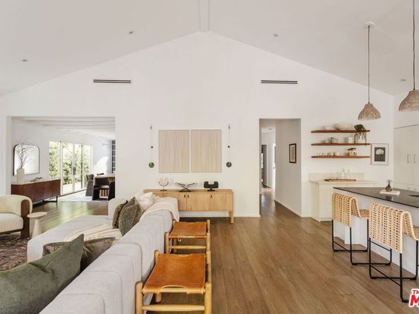 4128 Baywood Street, Los Angeles CA 90039