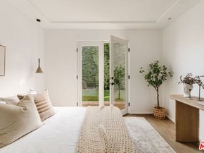 4128 Baywood Street, Los Angeles CA 90039