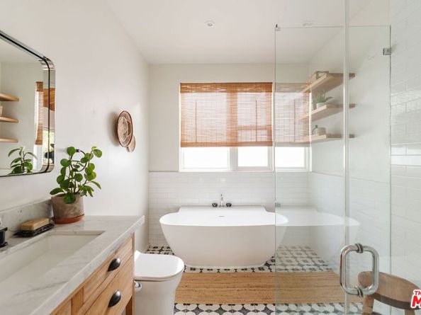 4128 Baywood Street, Los Angeles CA 90039