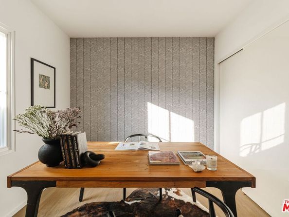 4128 Baywood Street, Los Angeles CA 90039