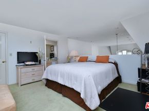 1936 Pelham Avenue 301, Los Angeles CA 90025