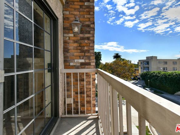 1936 Pelham Avenue 301, Los Angeles CA 90025