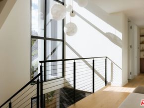 8906 Hubbard Street, Culver City CA 90232