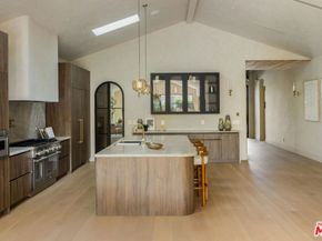 4029 East Boulevard, Los Angeles CA 90066