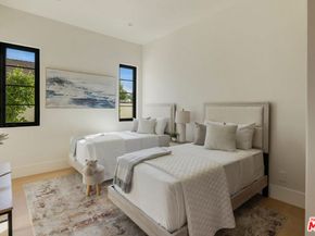 4029 East Boulevard, Los Angeles CA 90066