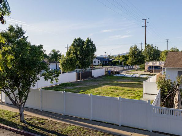 13691 Kelowna Street, Arleta CA 91331