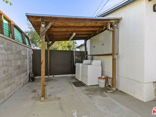 13691 Kelowna Street, Arleta CA 91331