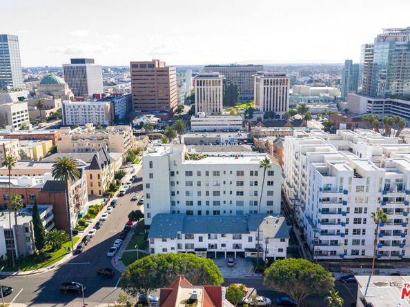 505 S Serrano Avenue, Los Angeles CA 90020