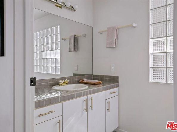 1358 Killarney Avenue, Los Angeles CA 90065