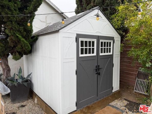 409 Westminster Avenue, Venice CA 90291