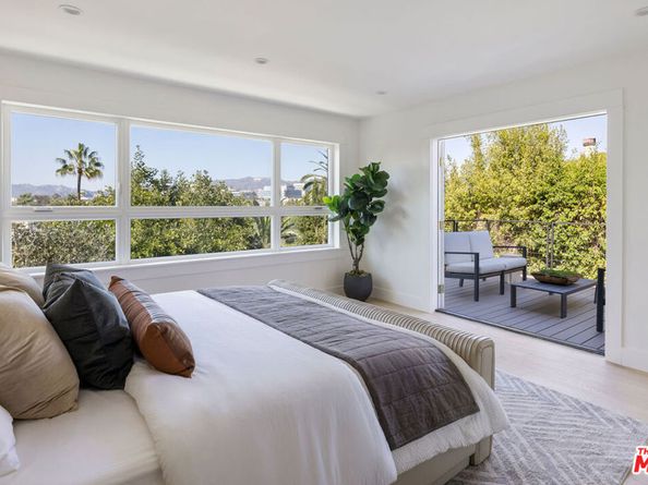 957 Manzanita Street, Los Angeles CA 90029