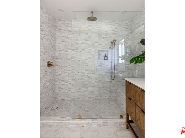 957 Manzanita Street, Los Angeles CA 90029