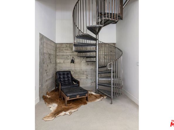 957 Manzanita Street, Los Angeles CA 90029