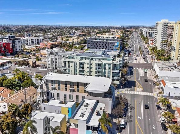 1756 Essex St. 311, San Diego CA 92103