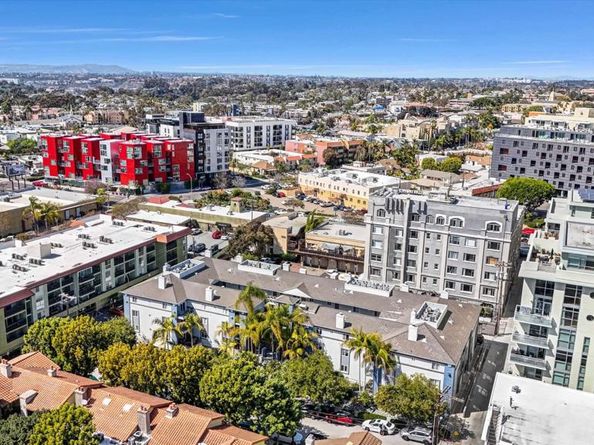 1756 Essex St. 311, San Diego CA 92103