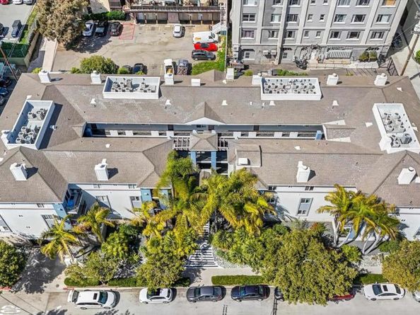 1756 Essex St. 311, San Diego CA 92103