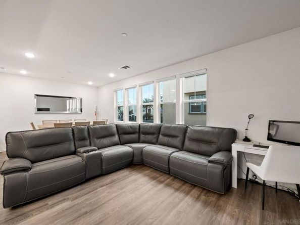 5360 Calle Rockfish 32, San Diego CA 92154