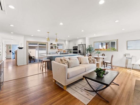1154 Sapphire Street, San Diego CA 92109