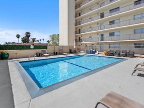 4944 Cass St. 407, San Diego CA 92109