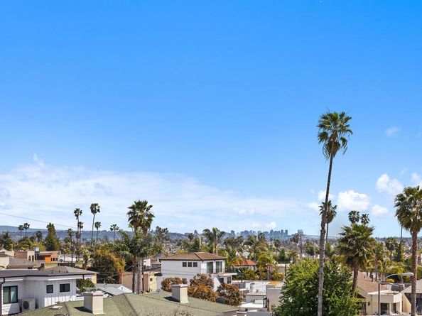 4944 Cass St. 407, San Diego CA 92109