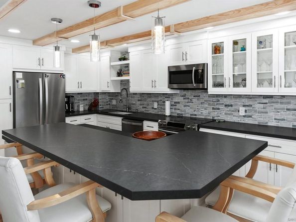 4944 Cass St. 407, San Diego CA 92109