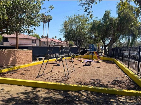 875 W San Ysidro Blvd 14, San Ysidro CA 92173