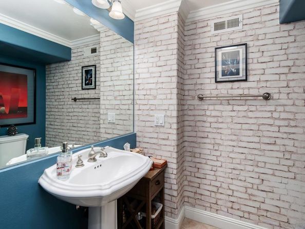 5255 Greenwillow Ln, San Diego CA 92130
